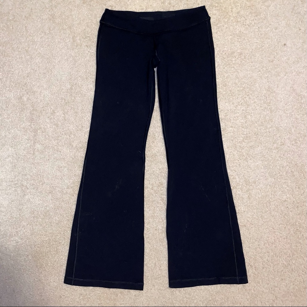 lululemon flared yoga pants!